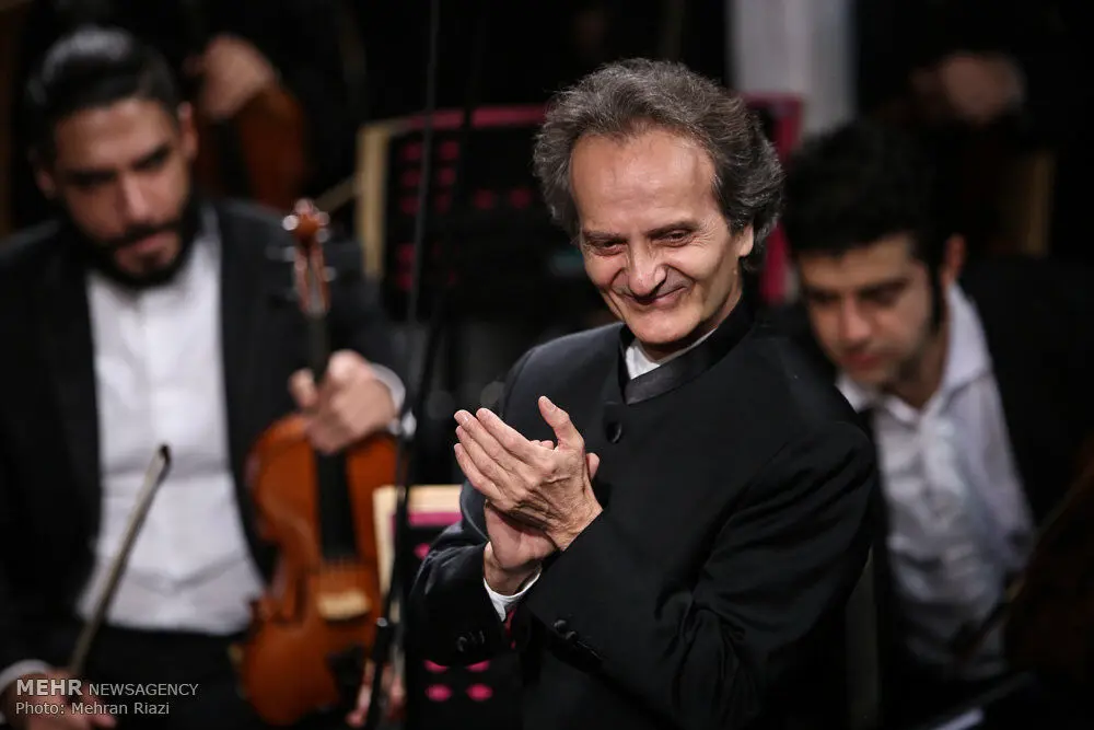 Tehran’s Symphony Orchestra performs in Vahdat Hall