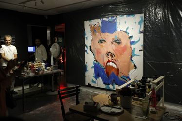 Live Painting Performance at Saless Gallery in Tehran with Vesta Color Support