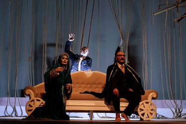 نمایش "کابوس حضرت اشرف" در سالن استاد ناظرزاده کرمانی