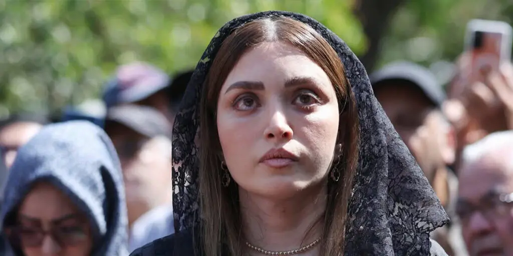 روسری گیپور بهنوش طباطبایی