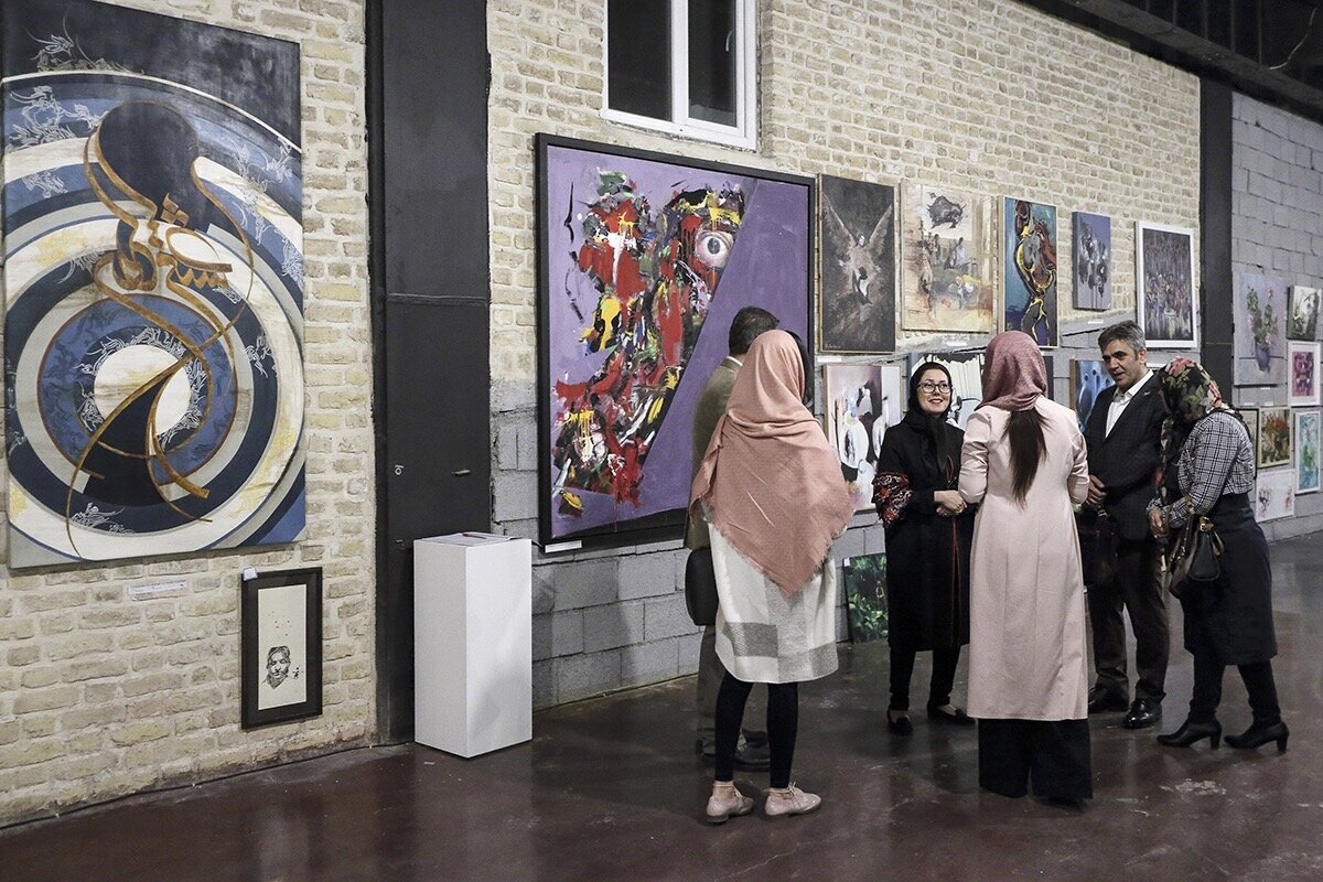 اولین تصاویر از نمایشگاه "تنها نیستیم"/خیریه ای که با 110 میلیون شروع شد