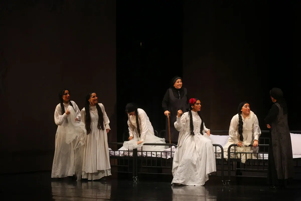 نمایش 