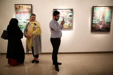 نمایشگاه نقاشی‌های سامان فرهنگی در گالری آتبین