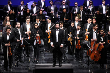 اجرای ارکستر سمفونیک ایران و اتریش (آیسو) به مناسبت بزرگداشت پرویز تناولی