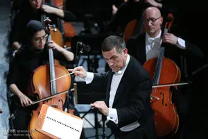 Iranian, Italian orchestras team up to hearten people in battle with coronavirus