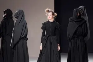 فشن‌شویی جنجالی با مدل‌های چادری/عکس