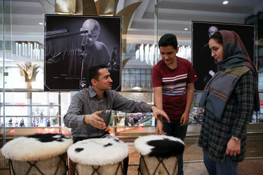 رونمایی از دو ساز کوبه ای "دف" و "دُم دُم" در برج میلاد تهران