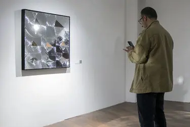 نمایشگاه آثار آینه‌کاری بابک سلیمانی در گالری آرت هاب آریانا