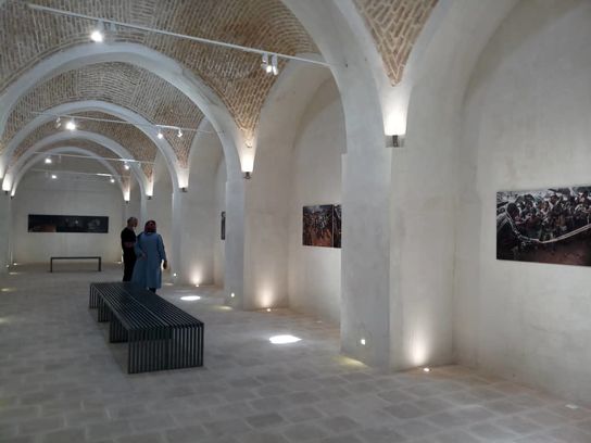 پائولا برونشتاین در هشت چشمه کاشان 