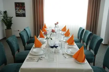 Homa Hospitality School