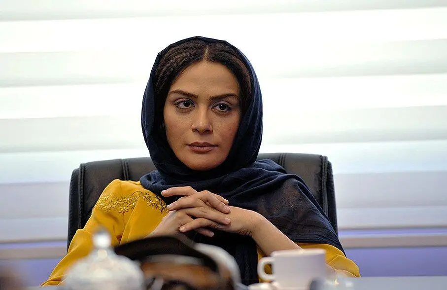 به خاطر تئاتر از چند نقش تلویزیونی گذشتم/ با اختر السلطنه همزاد پنداری می‌کنم
