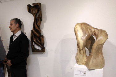 نمایشگاه مجسمه های جمشید مرادیان و شاگردانش در فرهنگسرای ابن سینا