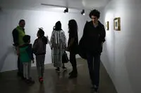ببینید: یک تابلو نقاشی عجیب با صدها پرتره