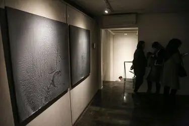 افتتاحیه نمایشگاه گروهی "نوزده پنج" در گالری ایوان