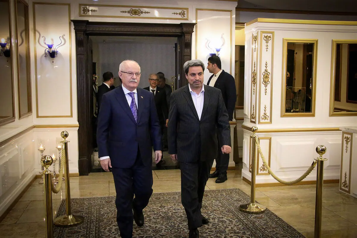 رونمایی از لباس‌های ارکستر ملی ایران و ارکستر سمفونیک تهران در جام جهانی در هتل اسپیناس پالاس