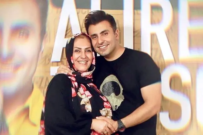 علیرضا طلیسچی برای مادر خواند