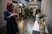 ببینید: مجسمه‌های خاص گیو قصاب