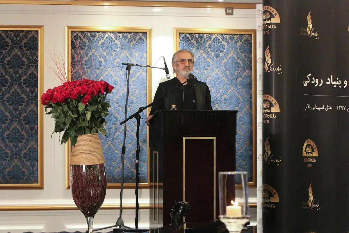 رونمایی از لباس‌های ارکستر ملی ایران و ارکستر سمفونیک تهران در جام جهانی در هتل اسپیناس پالاس