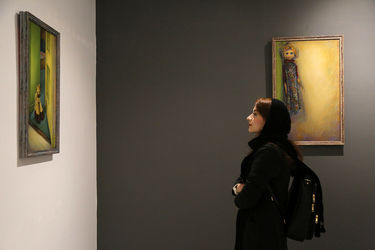 افتتاحیه نمایشگاه نقاشی‌های سوسن اتحاد در گالری هپتا