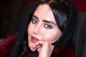 ویدئو: شعرخوانی زیبای الناز شاکردوست برای شب یلدا
