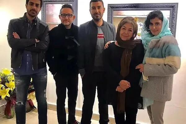 جذاب های گالری گلستان در سال 97 را ببینید