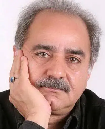 سنگ نیندازیم، سنگی از جلوی پای کسی برداریم/ از پنگوئن‌ها بیاموزیم