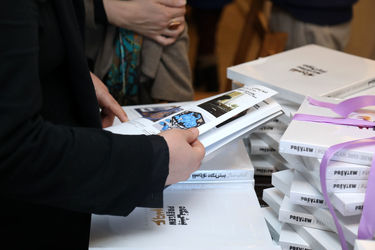 رونمایی از سومین کتاب سال پیش نگاه در گالری گلستان