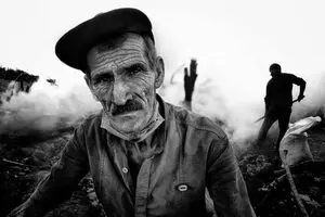 Iran’s “Linchan” wins FIAP Gold Medal at Banja Luka Intl. Salon of Photography