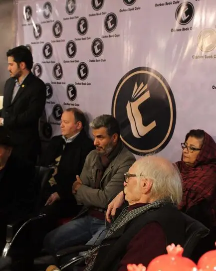 شب یلدا کافه کتاب کربن