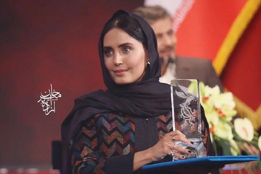 الناز شاکردوست بهترین بازیگر زن فجر شد/ آبیار در تاریک‌ترین بخش زندگی‌ام کنارم ایستاد