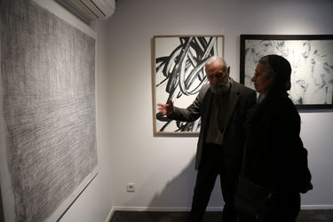 افتتاحیه‌ی نمایشگاه گروهی با عنوان "سیاه و سفید" در گالری ایوان