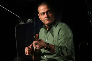 Vocalist Alireza Qorbani to perform at French festival