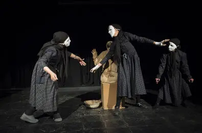 Peace Goes on Stage in Iran Tamasha Theater
