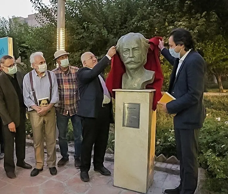 Tehran City Council renames street after graphic designer Morteza Momayyez