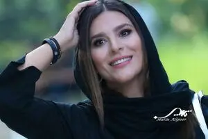 ببینید: سحر دولتشاهی و کیف ۳هزار دلاری در یک دورهمی