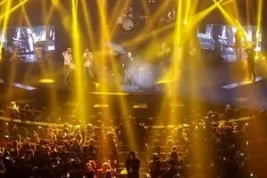 Amir Abbas Golab performs live