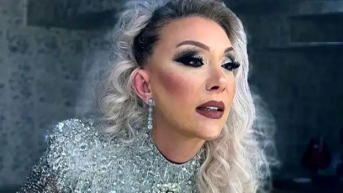 خواننده زن به دست دخترش به قتل رسید؟!/ عکس