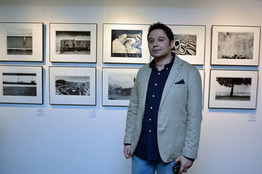 نمایشگاه گروهی عکس از 77 هنرمند در گالری ایوان