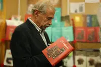 رمان جدید ر.اعتمادی منتشر شد