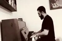 نوازندگی مهدی یراحی به یاد استاد بابک بیات/ فیلم