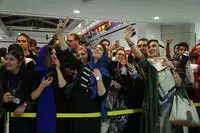 حامد همایون، سارا و آیدا و یک اکران خصوصی 