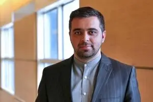 وام ۴۰۰ میلیونی بانک کارآفرین برای خرید اثر هنری با هماهنگی موسسه کمک توسعه فرهنگ و هنر 