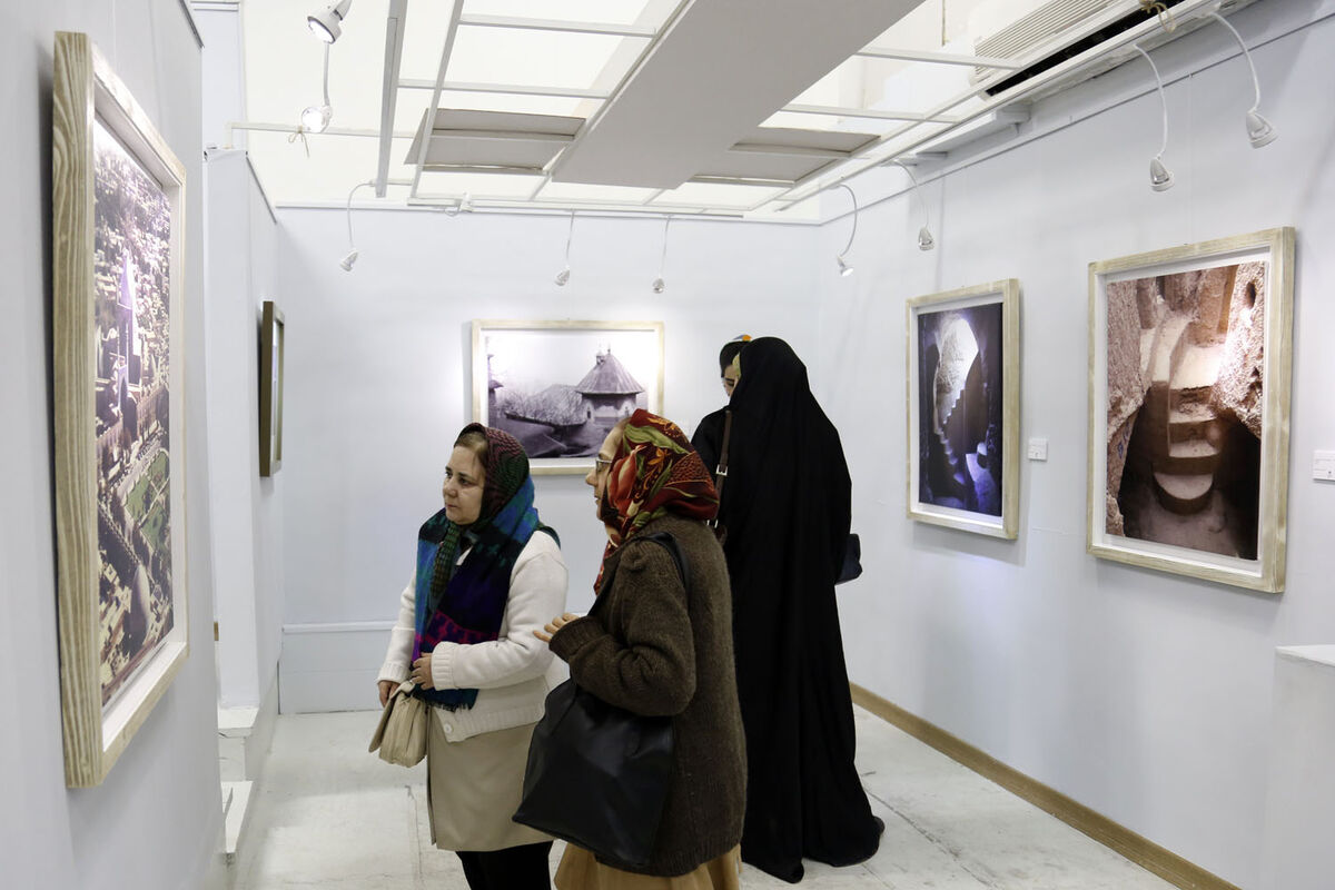 نمایشگاه آثار پیشگامان ارمنی ایرانی هنر معاصر ایران در گالری مریم