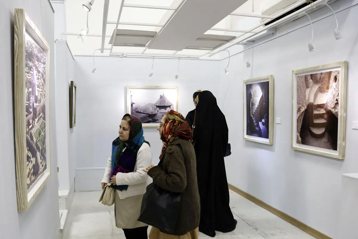 نمایشگاه آثار پیشگامان ارمنی ایرانی هنر معاصر ایران در گالری مریم