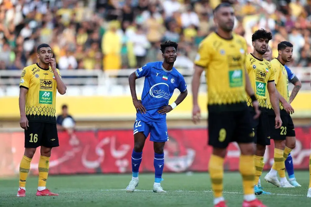 نتیجه بازی استقلال امروز ۱۱ دی ۱۴۰۴ / استقلال تهران مقابل سپاهان چند چند شد؟