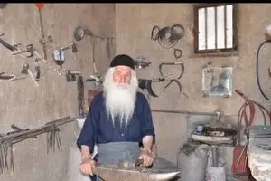 نوازنده مشهور تنبور درگذشت
