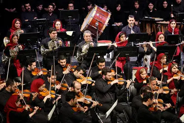 اجرای ارکستر سمفونیک تهران به رهبری شهرداد روحانی در تالار وحدت