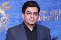 فرزاد حسنی مجری برنامه تحویل سال شد/ یوسف تیموری با قهرمان می‌آید 