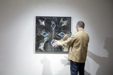 نمایشگاه آثار آینه‌کاری بابک سلیمانی در گالری آرت هاب آریانا