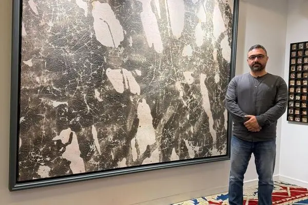 Salman Moghadasi’s Artwork Sells for $11,000 at Tehran Auction